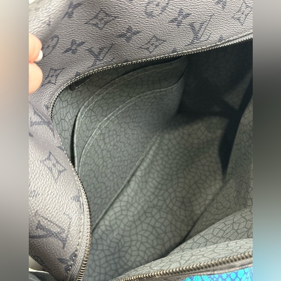 LOUIS VUITTON
LV X YK Monogram Eclipse Reverse Kusama Pumpkin Discovery Backpack - Picture 6 of 9